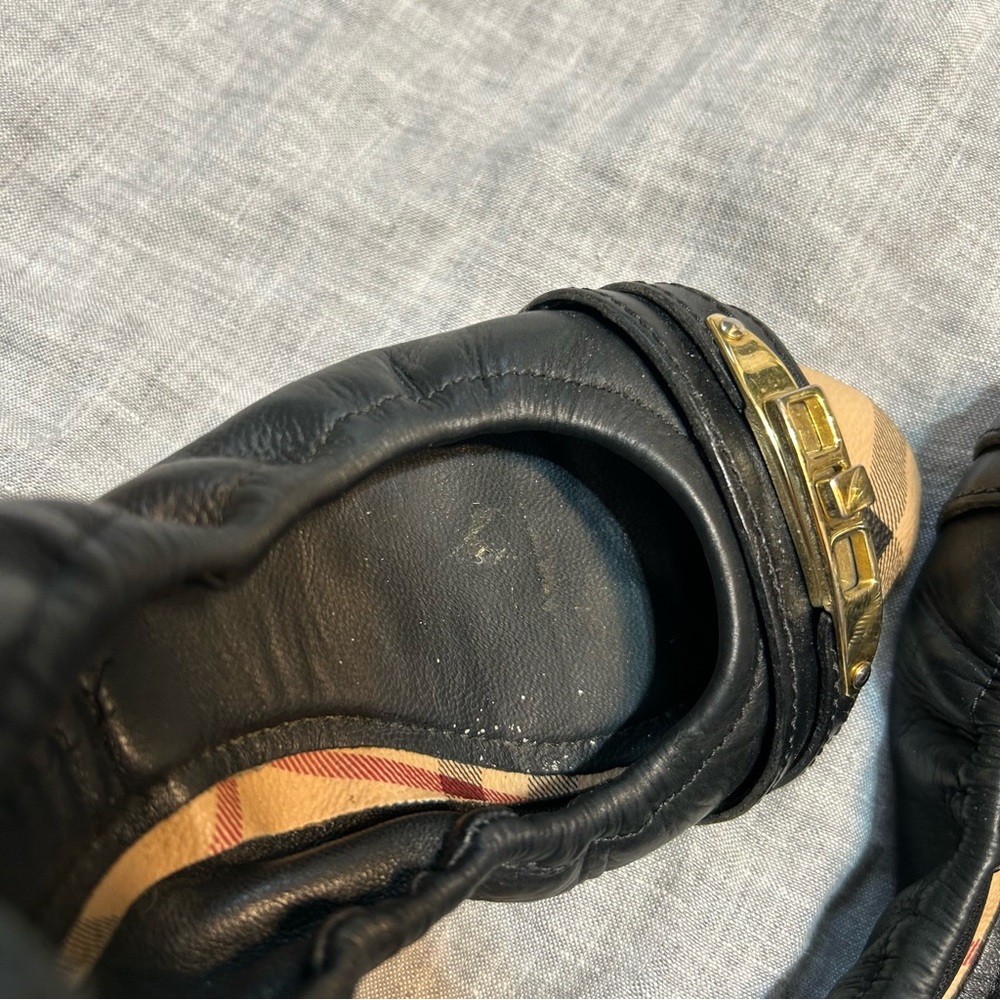 Burberry Haymarket Aston Ballerina Flats Black Novacheck Size 37 US 7 - Picture 13 of 14